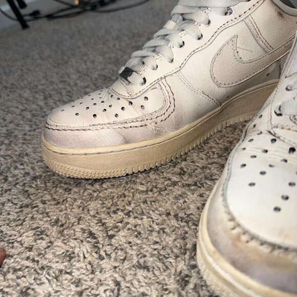 Nike Air Force 1 Low Dirty Triple White SWOOSH Size 10.5 - Picture 9 of 9